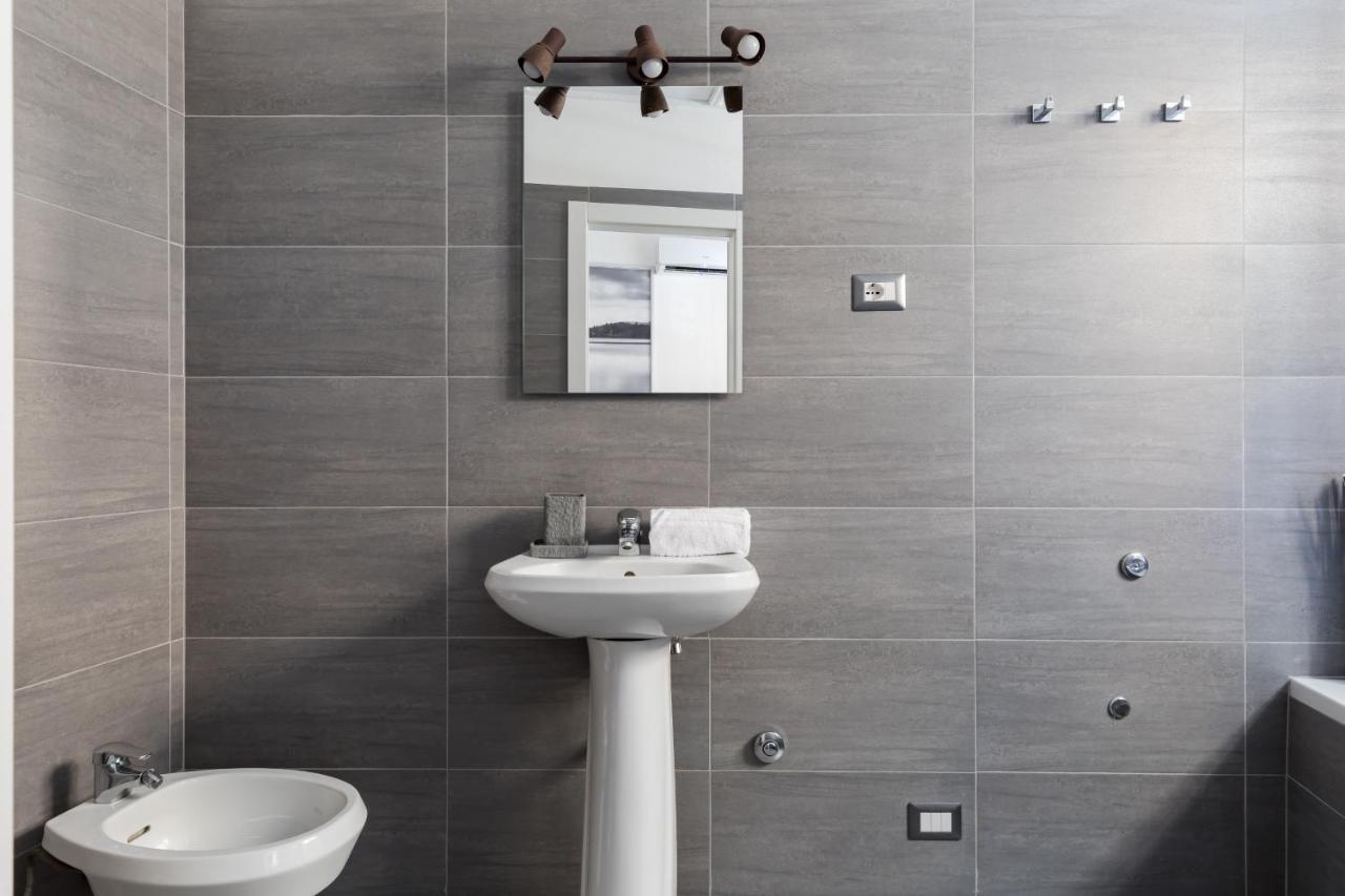 A World Aparts - 32 Calabria โรม ภายนอก รูปภาพ
